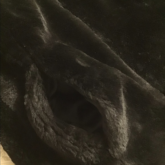 GAP faux fur coat - Picture 3 of 8